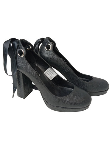 Travel couture heine pumps - by,